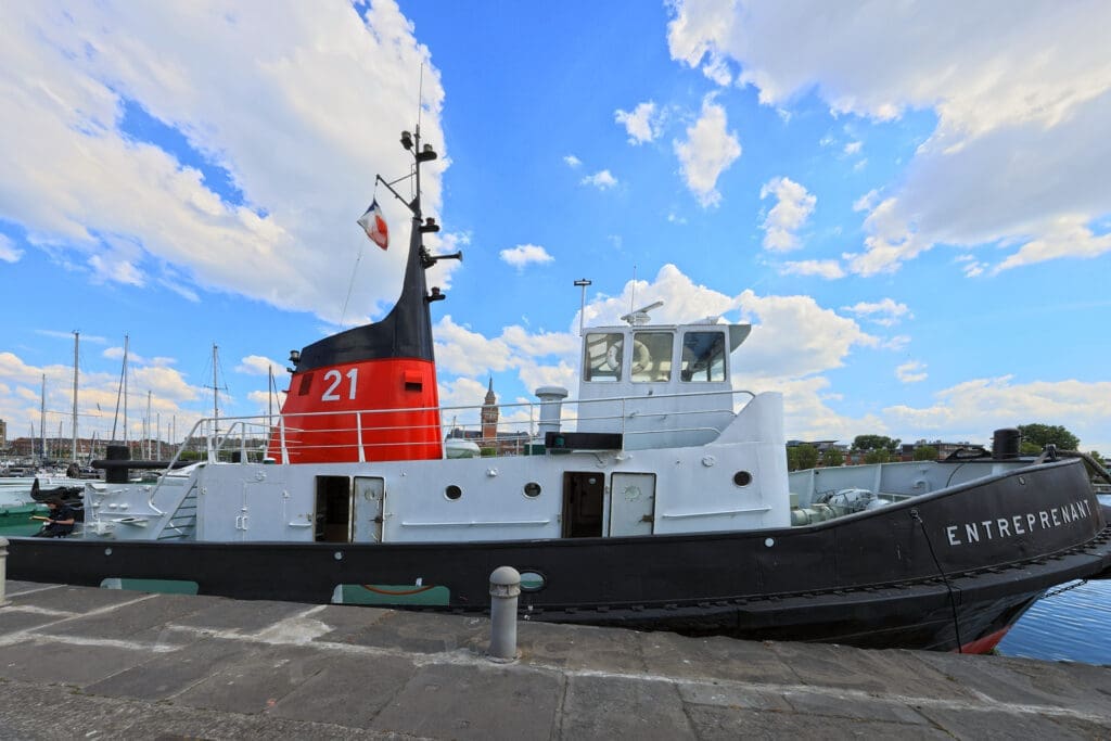 Tugboat "Entreprenant"